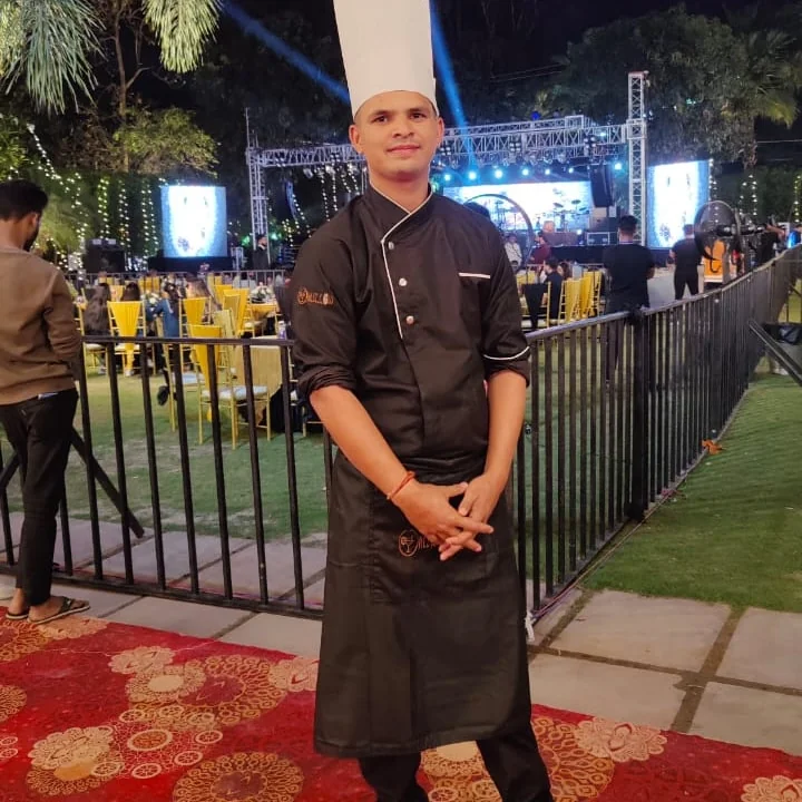 Pankaj Garola - Senior Chef